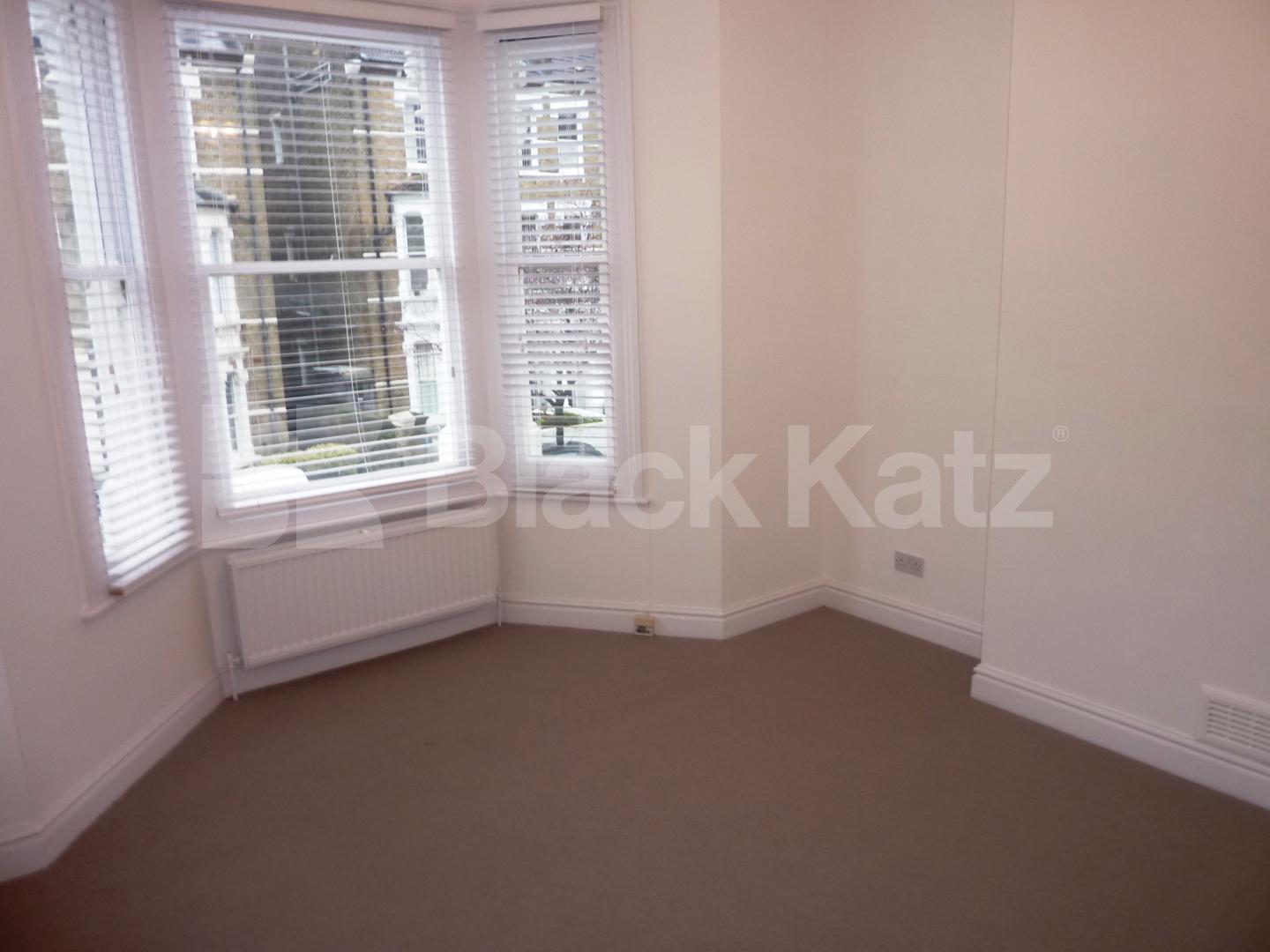 			2 Bedroom, 1 bath, 1 reception Flat			 Saltram Crescent, MAIDA VALE / QUEENS PARK